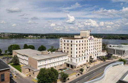 Downtown Hotel | Crowne Plaza Fredericton Lord Beaverbrook by IHG
