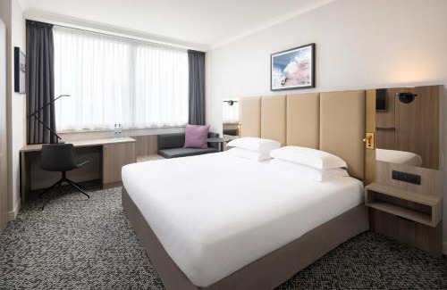 San Donato Milanese Hotel | Crowne Plaza Milan Linate by IHG