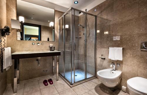 Abbadesse Hotel | Crowne Plaza Milan City by IHG