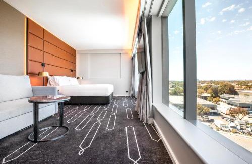 Mascot Hotel | Crowne Plaza Sydney Airport by IHG