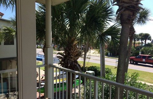 Crystal Beach Condo | Crystal Beach - Ocean View - Steps From Beach - 2nd Floor End Unit