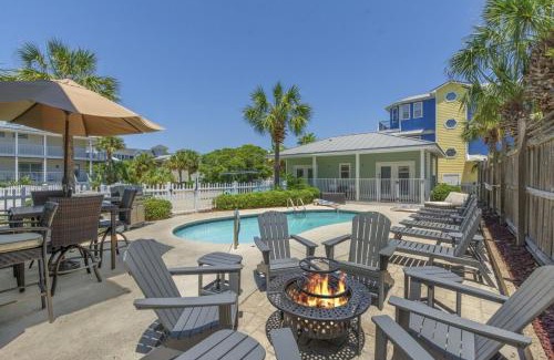 Crystal Beach House | Crystal Tower Free Golf Cart Private Pool