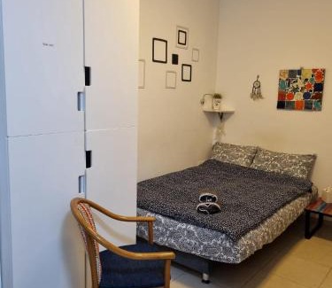 Ein Karem Apartment | Cute Studio near Yad Vashem FREE street parking
