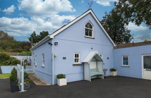 Laugharne House | Cwtch Forge Cottage
