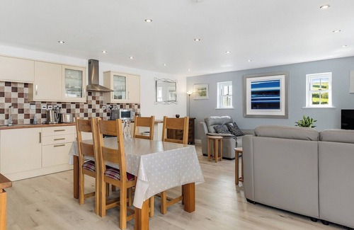 Laugharne Cottage | Cwtch @ Forge Cottage