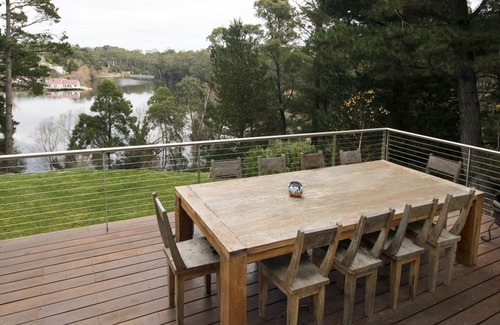 Daylesford House | Dacha on Daylesford Lake