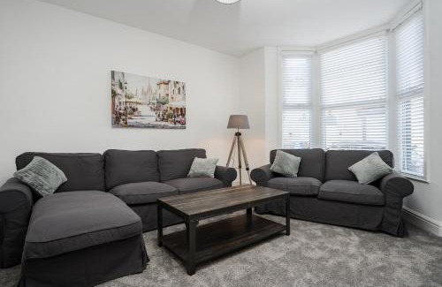 Everton Apartment | DACY LODGE - Strictly NO Parties