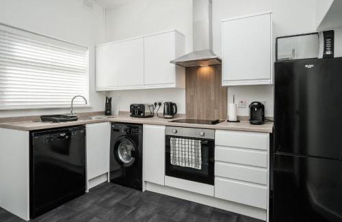 Everton Apartment | DACY LODGE - Strictly NO Parties