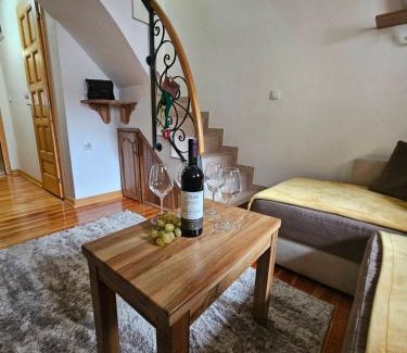 Lisina House | Dajoda