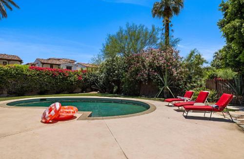 Historic Tennis Club House | Dandelion by AvantStay Pool 0.2mi to Downtown