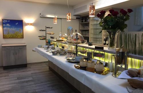Schwerin Hotel | Das FRITZ Hotel Schwerin schöne Lage im Grünen mit regionaler Küche kostenfreien Parkplätzen und E Ladestation