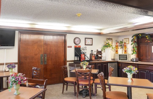 Adairsville Hotel | Days Inn by Wyndham Adairsville