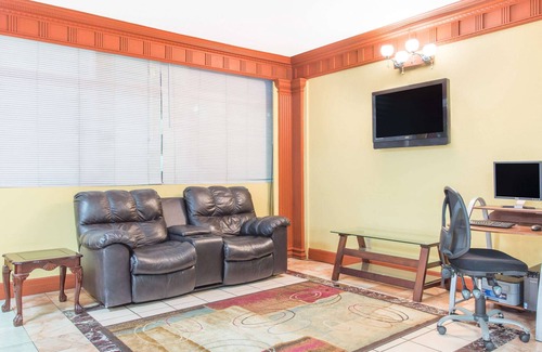 Albany Hotel | Days Inn by Wyndham Albany