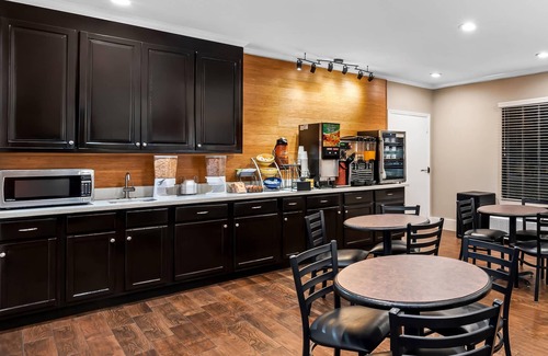 Bainbridge Hotel | Days Inn by Wyndham Bainbridge