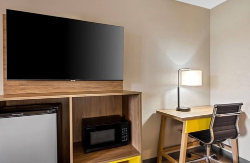 Bainbridge Hotel | Days Inn by Wyndham Bainbridge