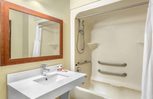 Blairsville Hotel | Days Inn by Wyndham Blairsville