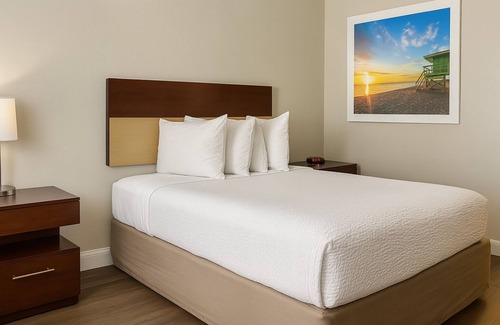 Bradenton Hotel | Days Inn by Wyndham Bradenton I-75