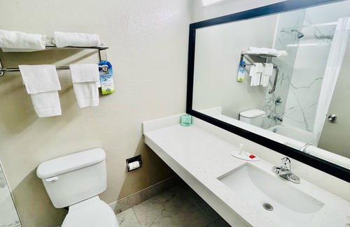 Burleson Hotel | Days Inn by Wyndham Burleson Ft. Worth