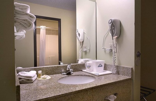 Carbondale Hotel | Days Inn by Wyndham Carbondale
