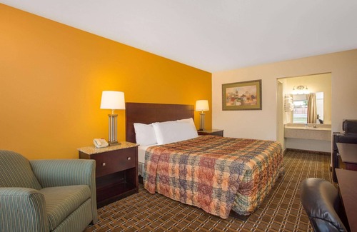 Bermuda Hotel | Days Inn by Wyndham Chester