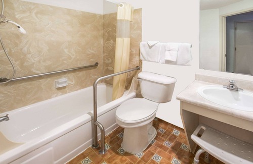 Corvallis Hotel | Days Inn by Wyndham Corvallis
