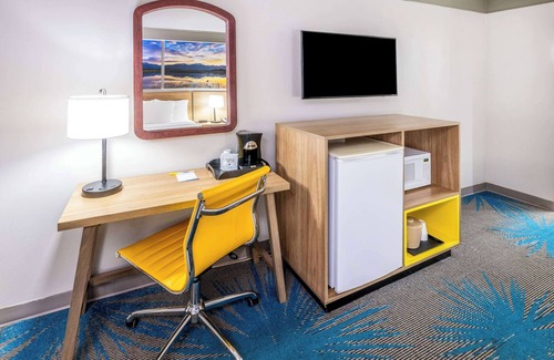 Delta Hotel | Days Inn by Wyndham Delta CO