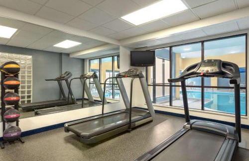 Fargo Hotel | Days Inn by Wyndham Fargo - West Acres