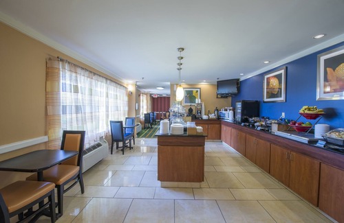 Florence Hotel | Days Inn by Wyndham Florence Near Civic Center