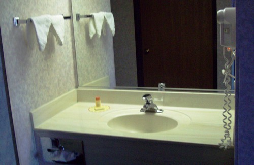 Allison Hotel | Days Inn by Wyndham Gallup