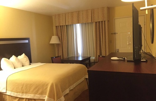 Globe Hotel | Days Inn by Wyndham Globe