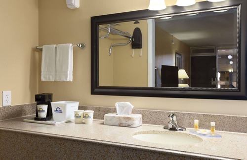 Henryetta Hotel | Days Inn by Wyndham Henryetta