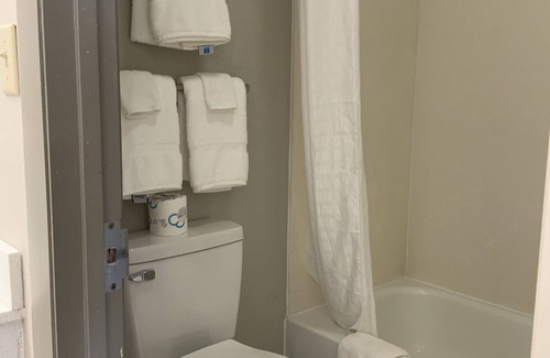 Lake City Hotel | Days Inn by Wyndham Lake City I-10