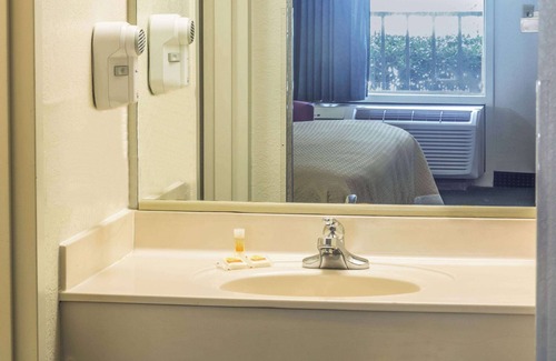 Lake Park Hotel | Days Inn by Wyndham Lake Park/Valdosta