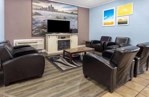 Livonia Hotel | Days Inn by Wyndham Livonia Canton Detroit