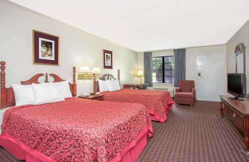Milledgeville Hotel | Days Inn by Wyndham Milledgeville