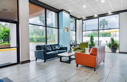 Fern Park Hotel | Days Inn by Wyndham N Orlando/Casselberry