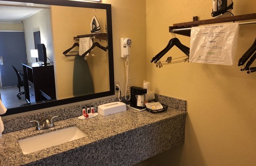 Natchez Hotel | Days Inn by Wyndham Natchez
