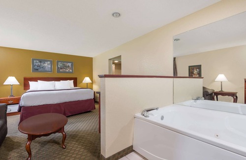Norton Hotel | Days Inn by Wyndham Norton