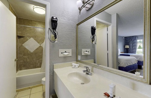 Rio Grande Park Hotel | Days Inn by Wyndham Orlando Downtown