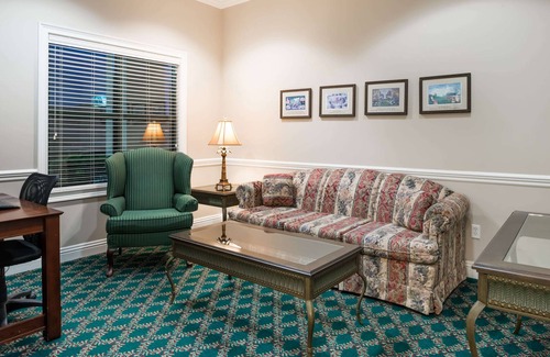 Paducah Hotel | Days Inn by Wyndham Paducah I-24 Exit 4