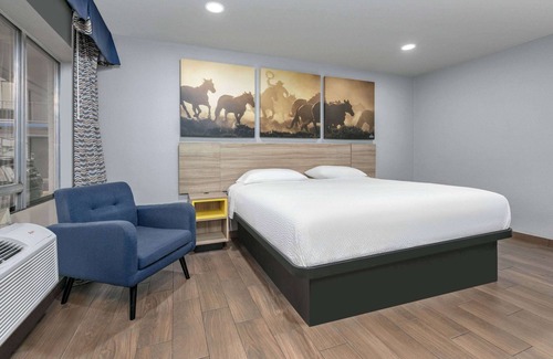 Fort Worth Hotel | Days Inn by Wyndham South Fort Worth