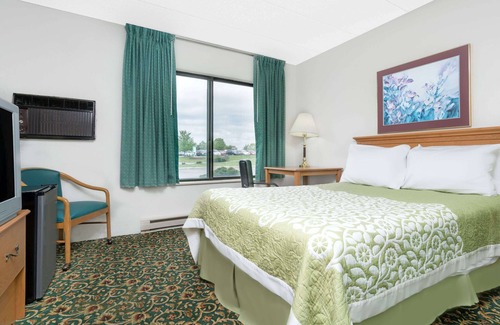 St. Cloud Hotel | Days Inn by Wyndham St Cloud