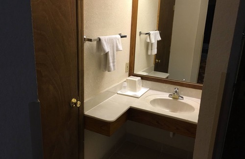 Thomson Hotel | Days Inn by Wyndham Thomson