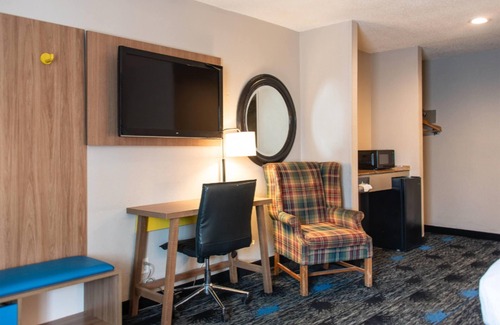 Troy Hotel | Days Inn by Wyndham Troy