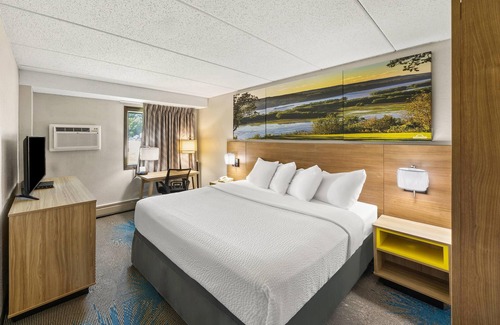Winona Hotel | Days Inn by Wyndham Winona