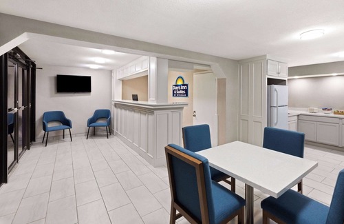 Vicksburg Hotel | Days Inn & Suites by Wyndham Vicksburg