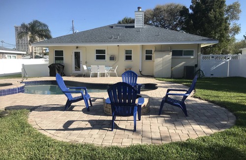 Carter Norwood House | Daytona Beach Shores Beach House with Pool & Hot Tub