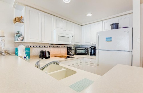 Ortona Park Hotel | Daytona Beach Resort 916