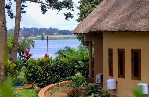 Entebbe Resort | De Rain Eco Beach Resort