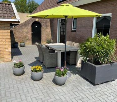 Municipality of Deventer House | De Steerne, mooie plek aan het Overijssels kanaal.